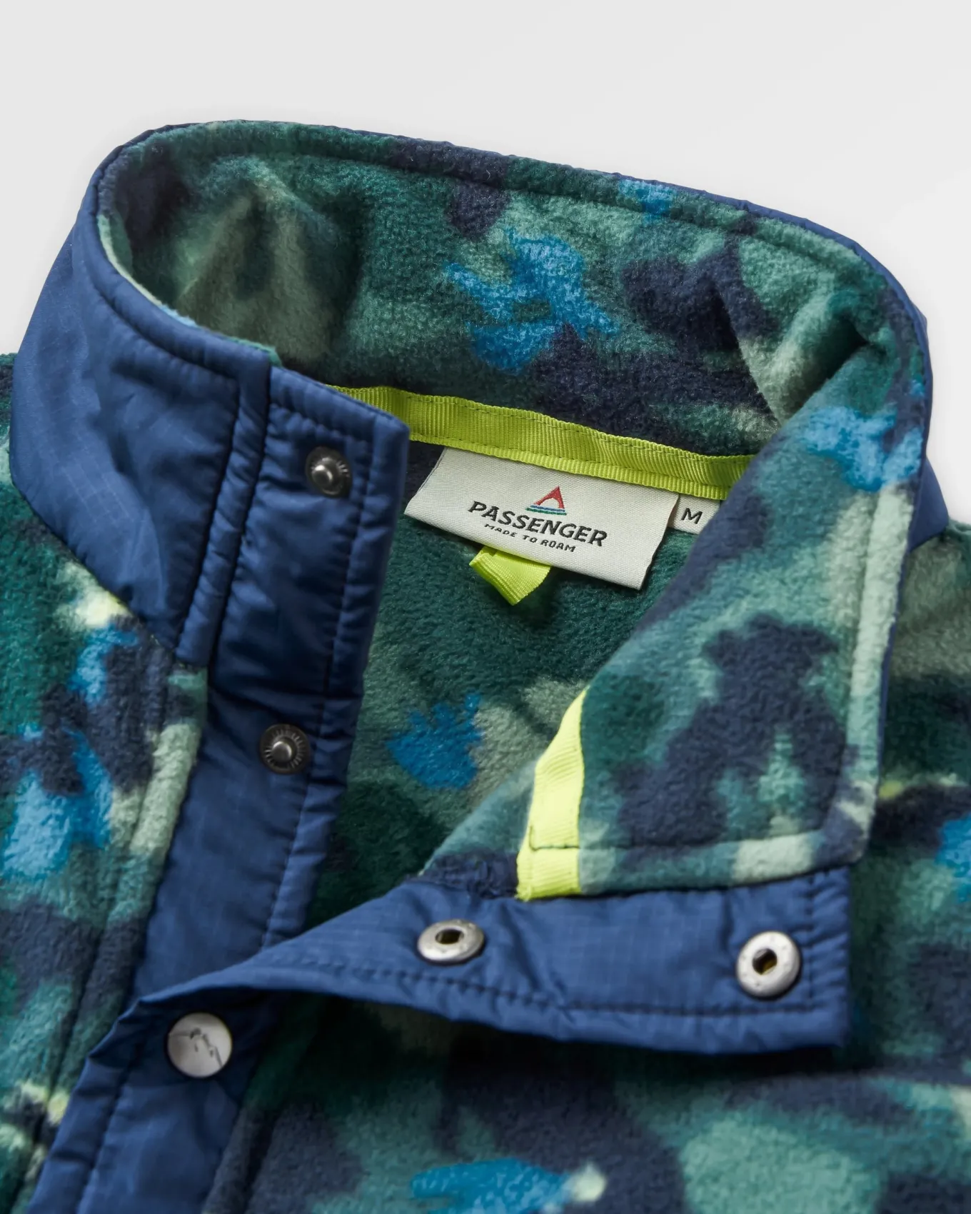 Adrift Recyceltes Polarfleece - Alpin Camo Regenwald