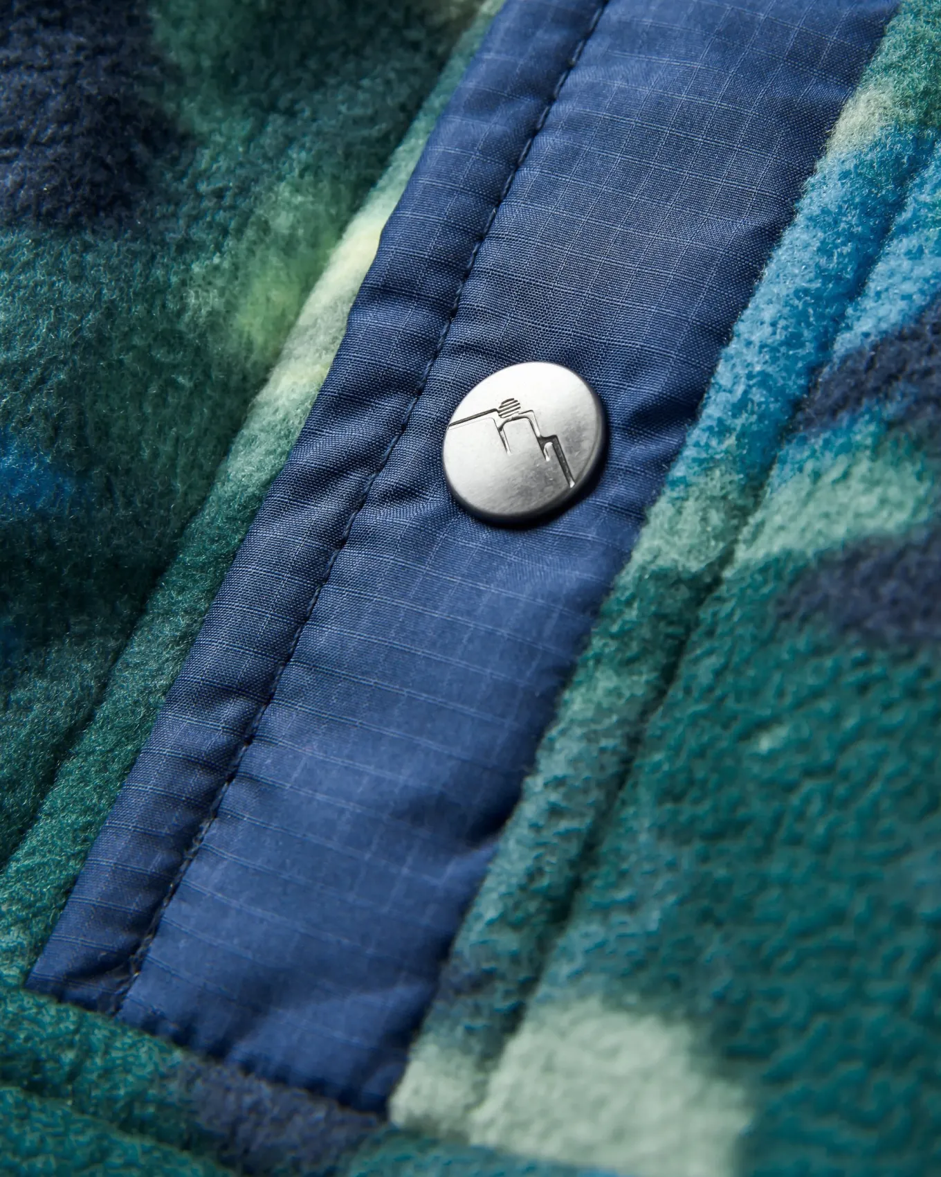 Adrift Recyceltes Polarfleece - Alpin Camo Regenwald