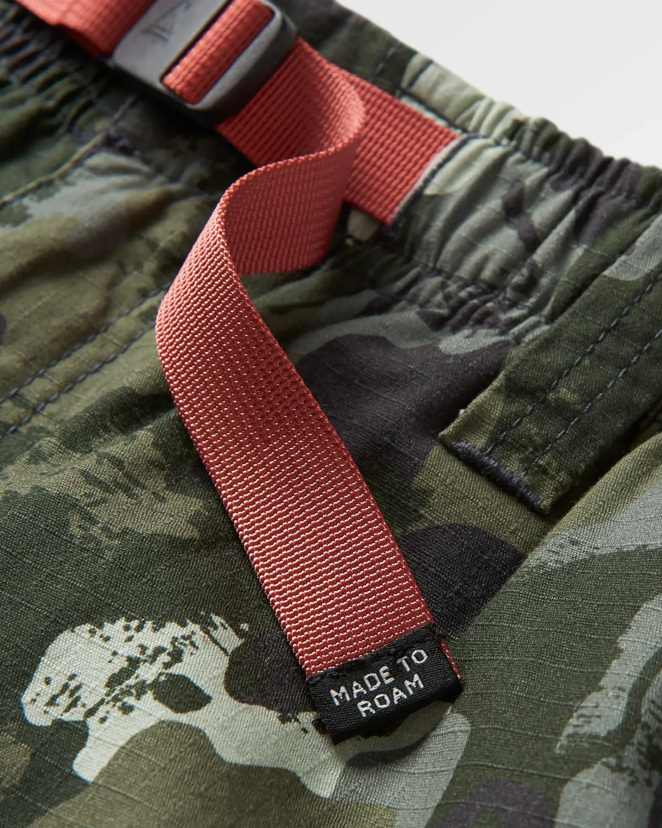 Adventurer Cargo Short - Khaki Camo
