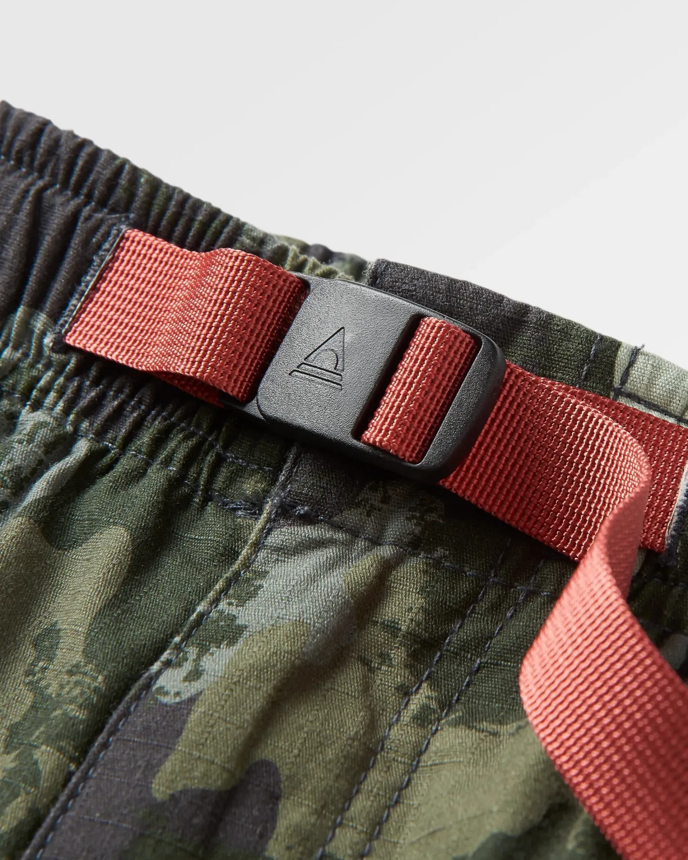 Adventurer Cargo Short - Khaki Camo