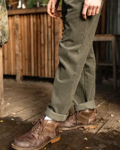 Adventurer Cordhose - Staubige Olive