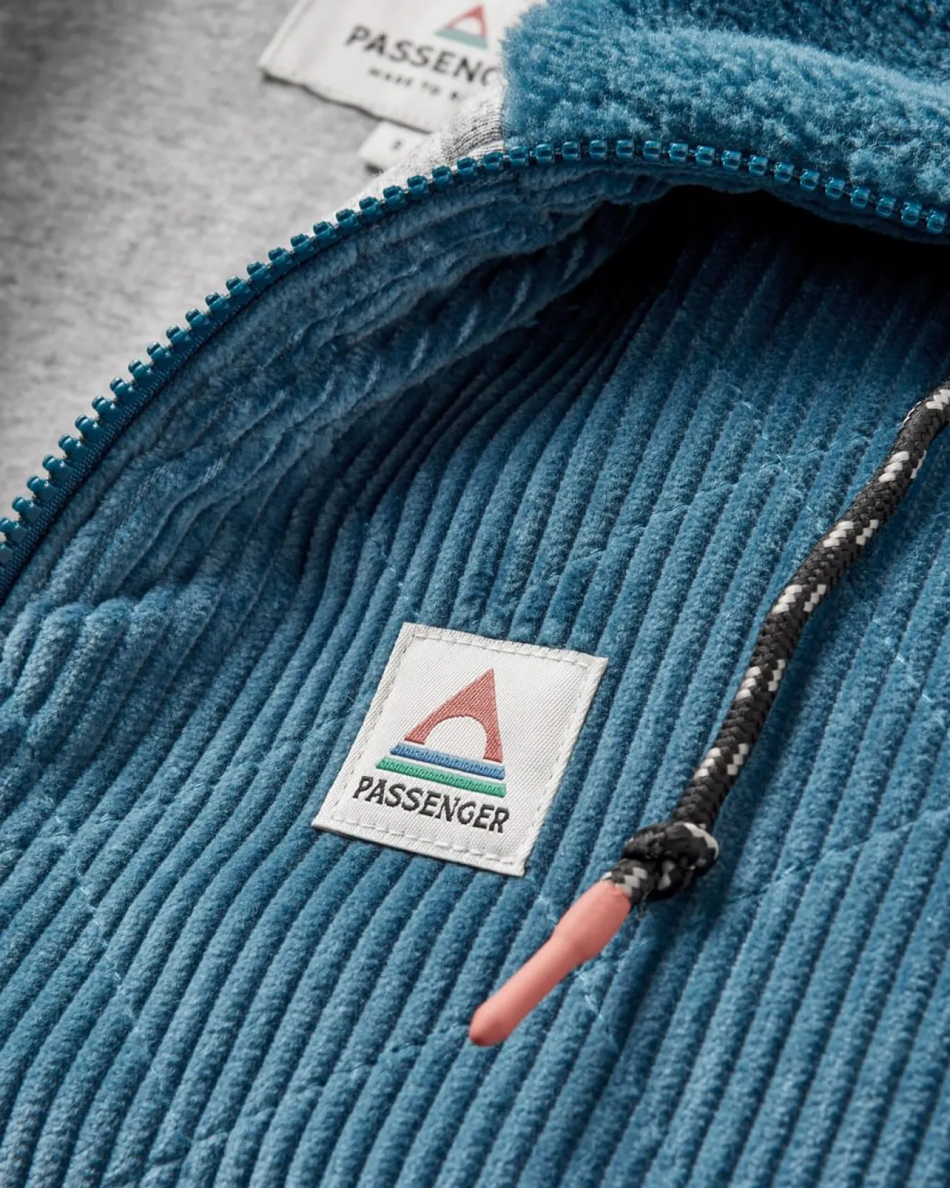 Awaken Recyceltes Tiefflor-Sherpa-Fleece - Verwaschenes Blau