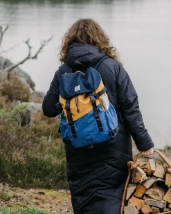 Boondocker Recycelter 26L Rucksack - Honig/Dunkelblau/Sattes Marineblau