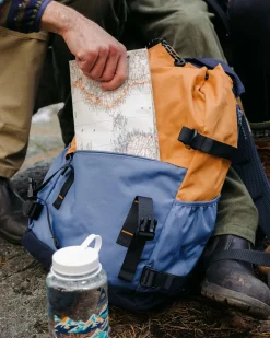 Boondocker Recycelter 26L Rucksack - Honig/Dunkelblau/Sattes Marineblau