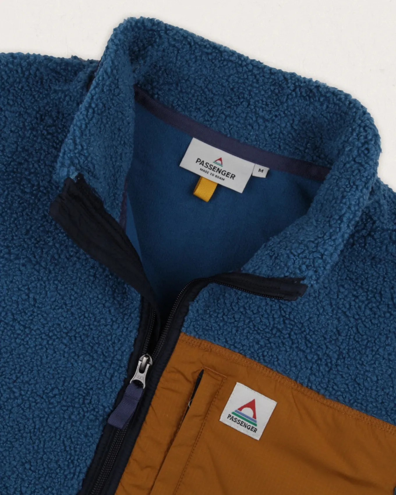 Born Explorer Recycled Polar-Lined Sherpa Fleece - Blauer Stahl