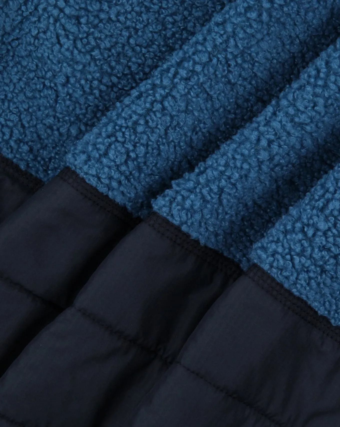 Born Explorer Recycled Polar-Lined Sherpa Fleece - Blauer Stahl