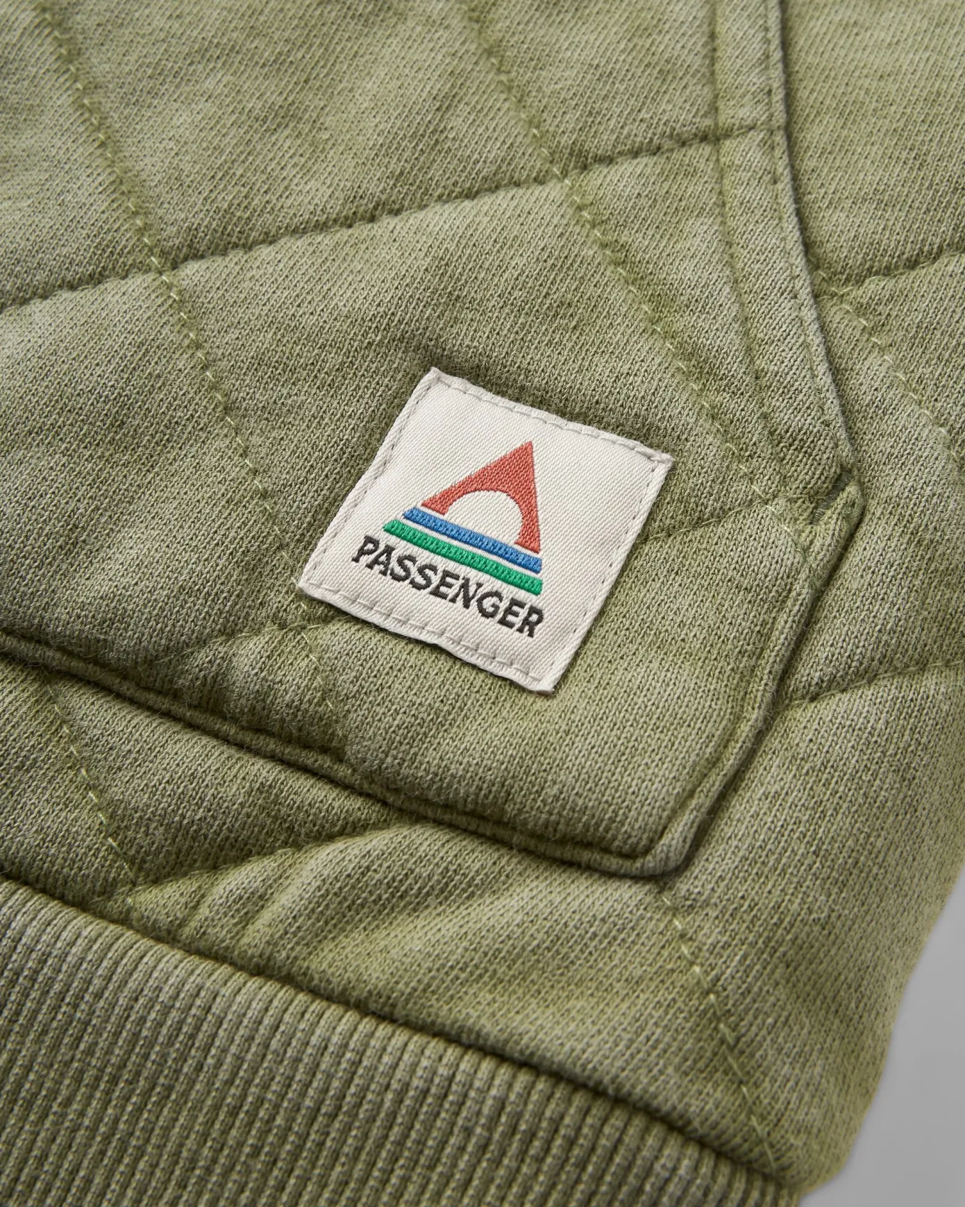 Clementine Recyceltes Gestepptes Top - Khaki