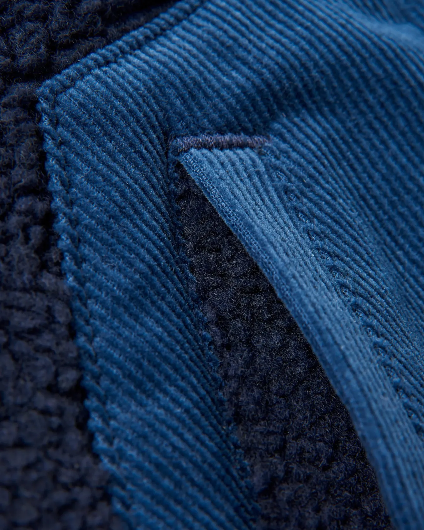 Clover 2.0 recyceltes Sherpa-Fleece - Tiefes Marineblau