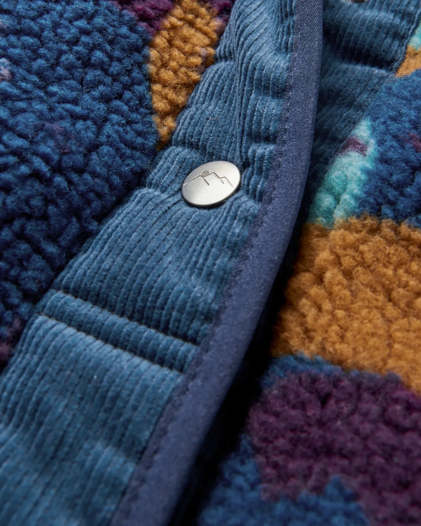 Clover 2.0 recyceltes Sherpa-Fleece - Tiefblaues Tarnmuster