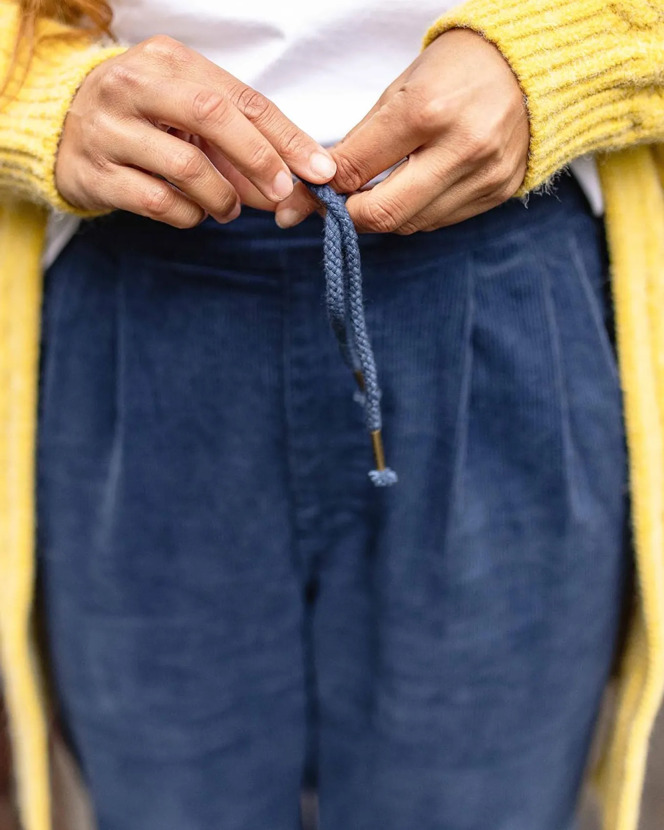 Compass Recycelte Cordhose - Dunkler Denim