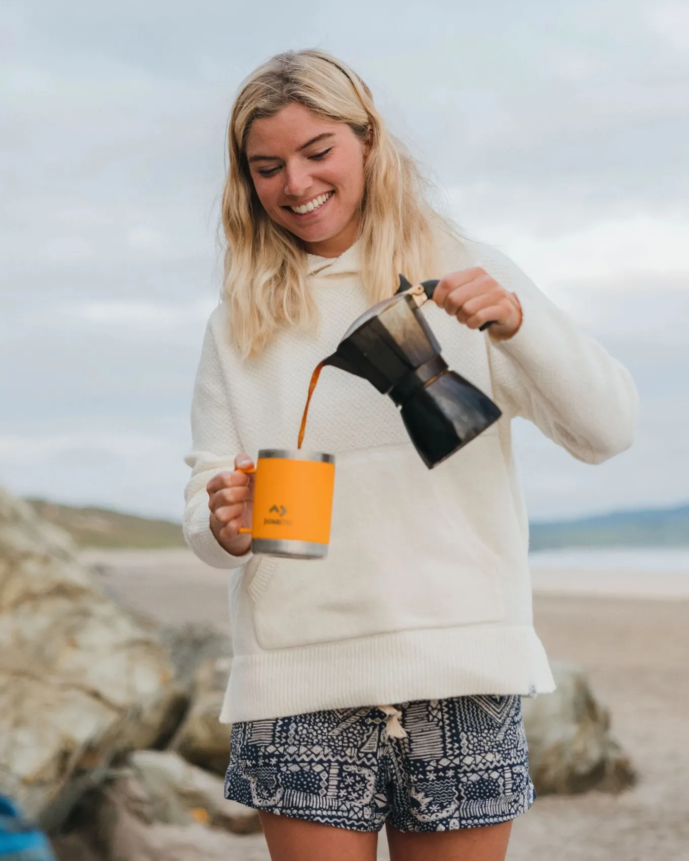 Cove Recycelter Gestrickter Hoodie - Cremefarben