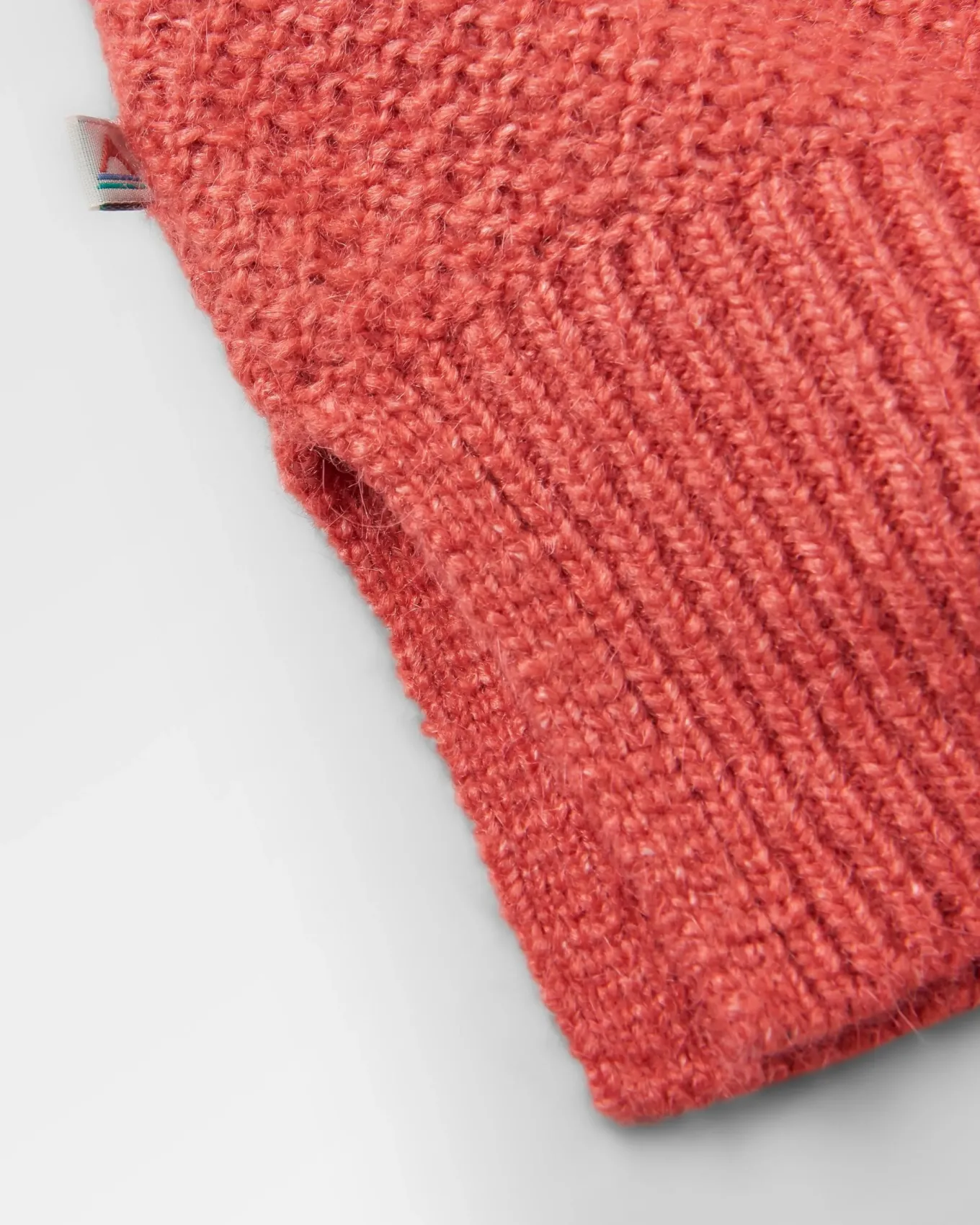 Cove Recycelter Gestrickter Pullover - Mineralrot