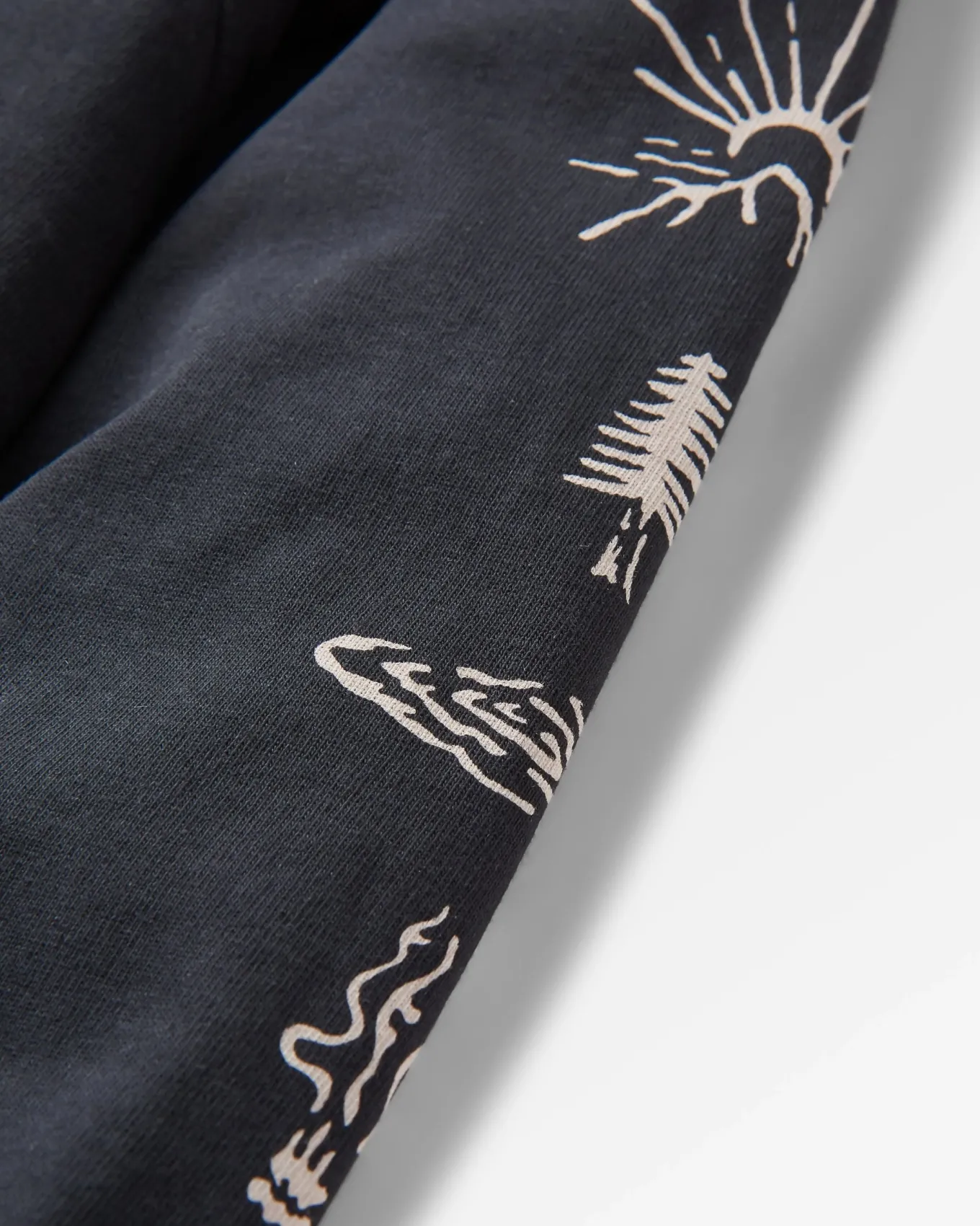 Dawn Recyceltes Baumwoll-Langarmshirt - Schwarz