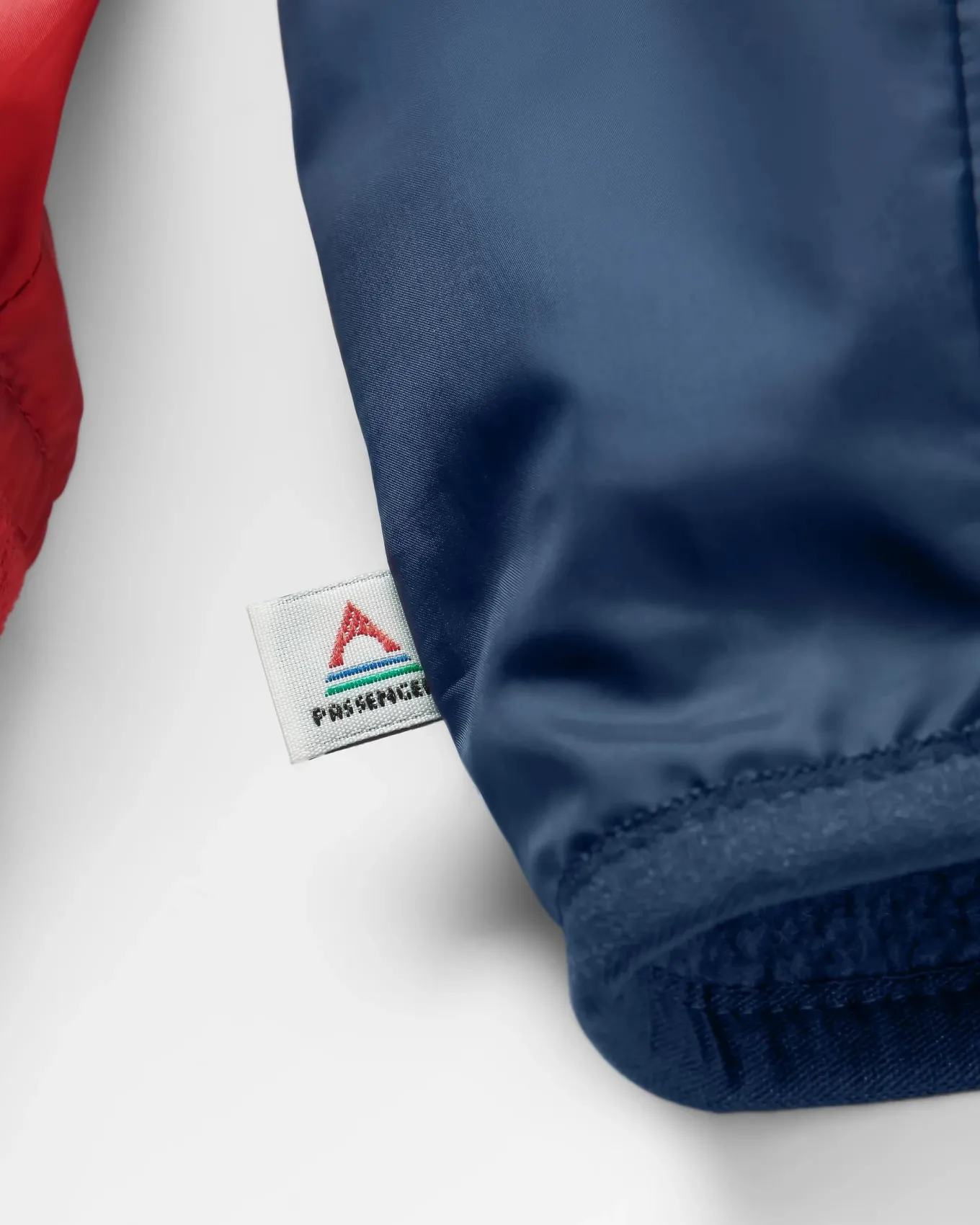 Dusk Recycelte Isolierjacke - Blauer Stahl