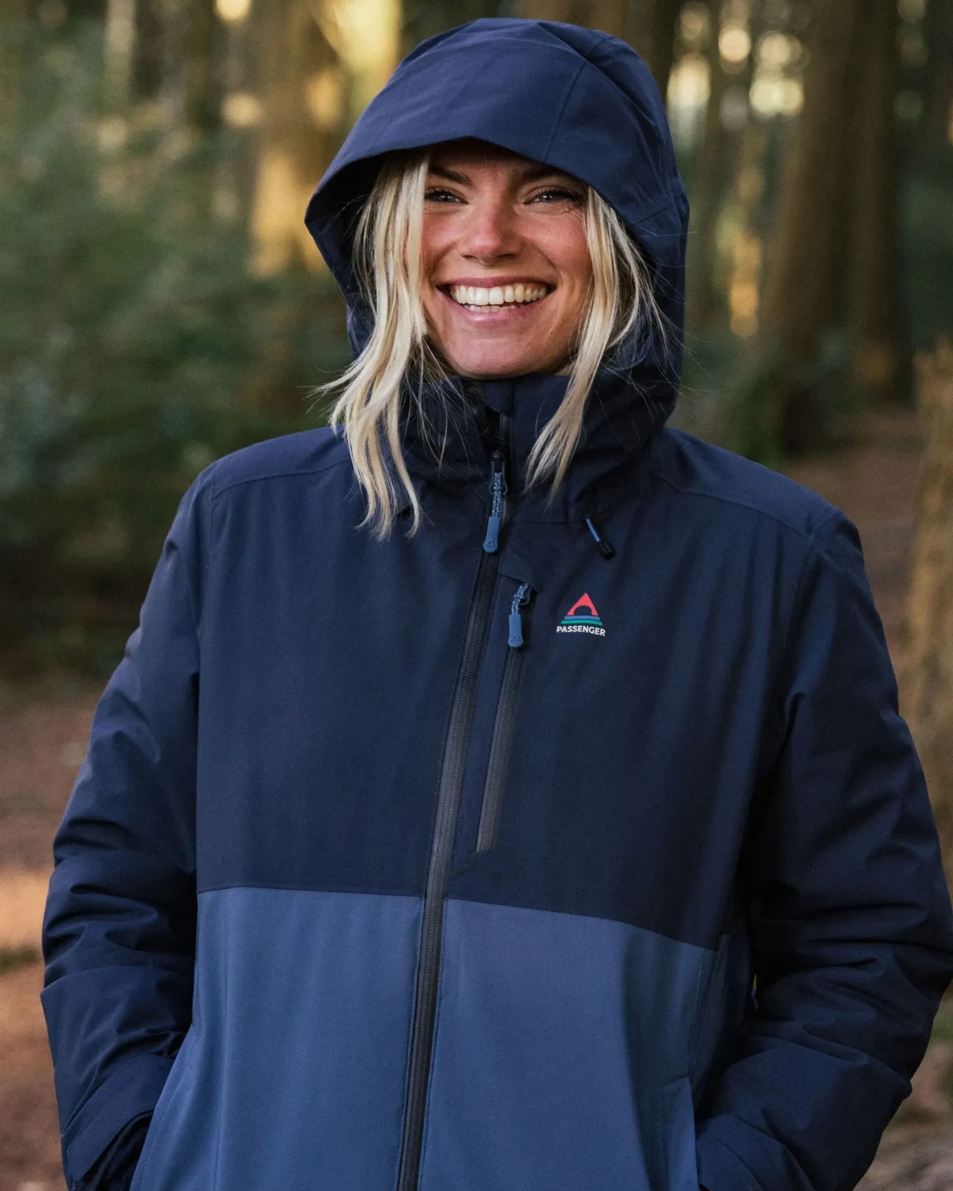Elevate isolierte wasserdichte Jacke - Tiefes Marineblau