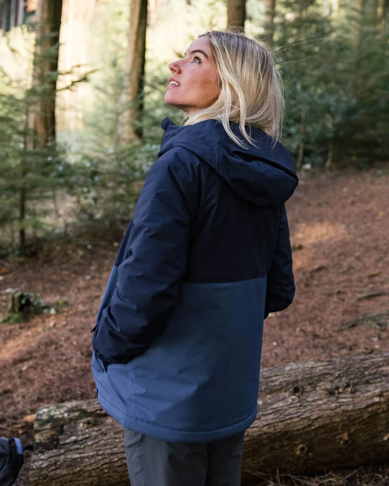 Elevate isolierte wasserdichte Jacke - Tiefes Marineblau