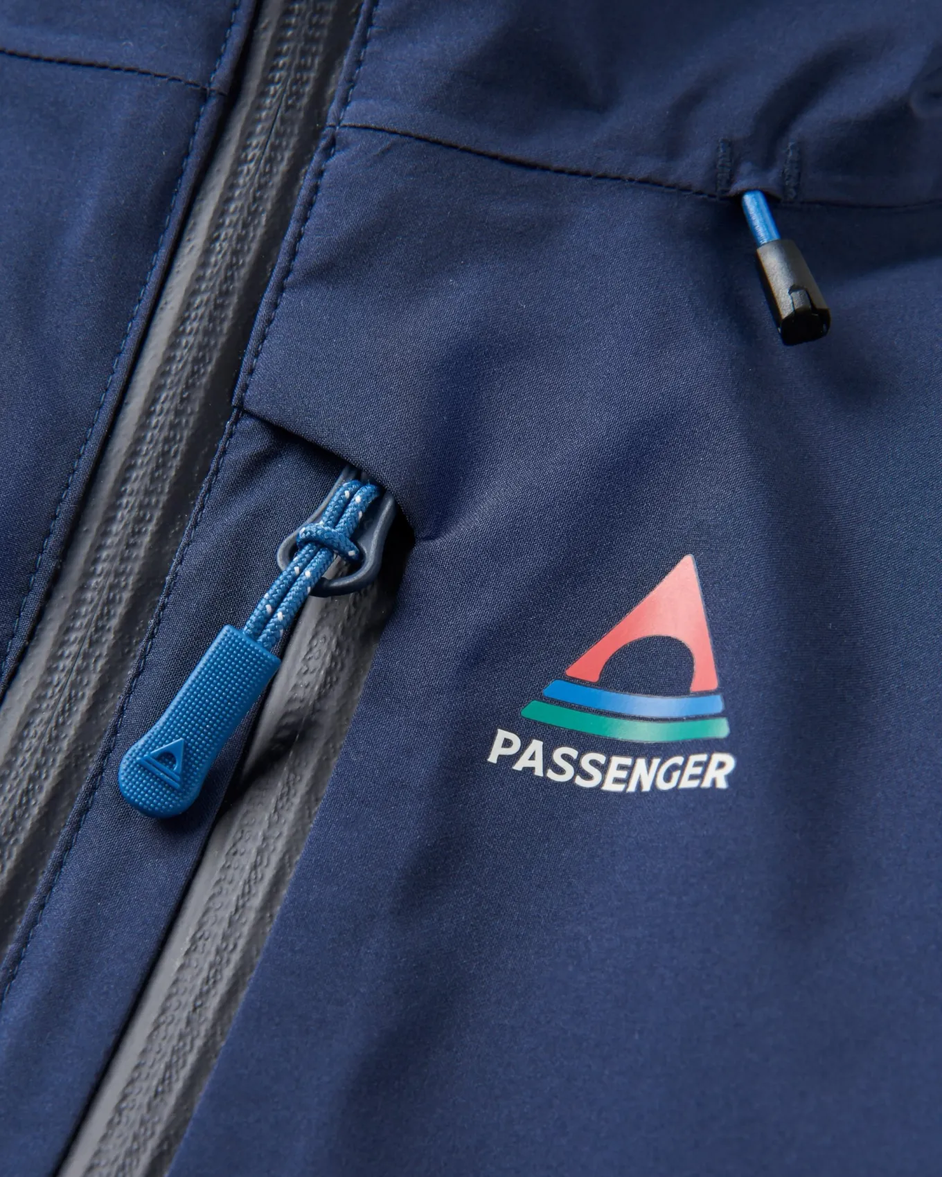 Elevate isolierte wasserdichte Jacke - Tiefes Marineblau