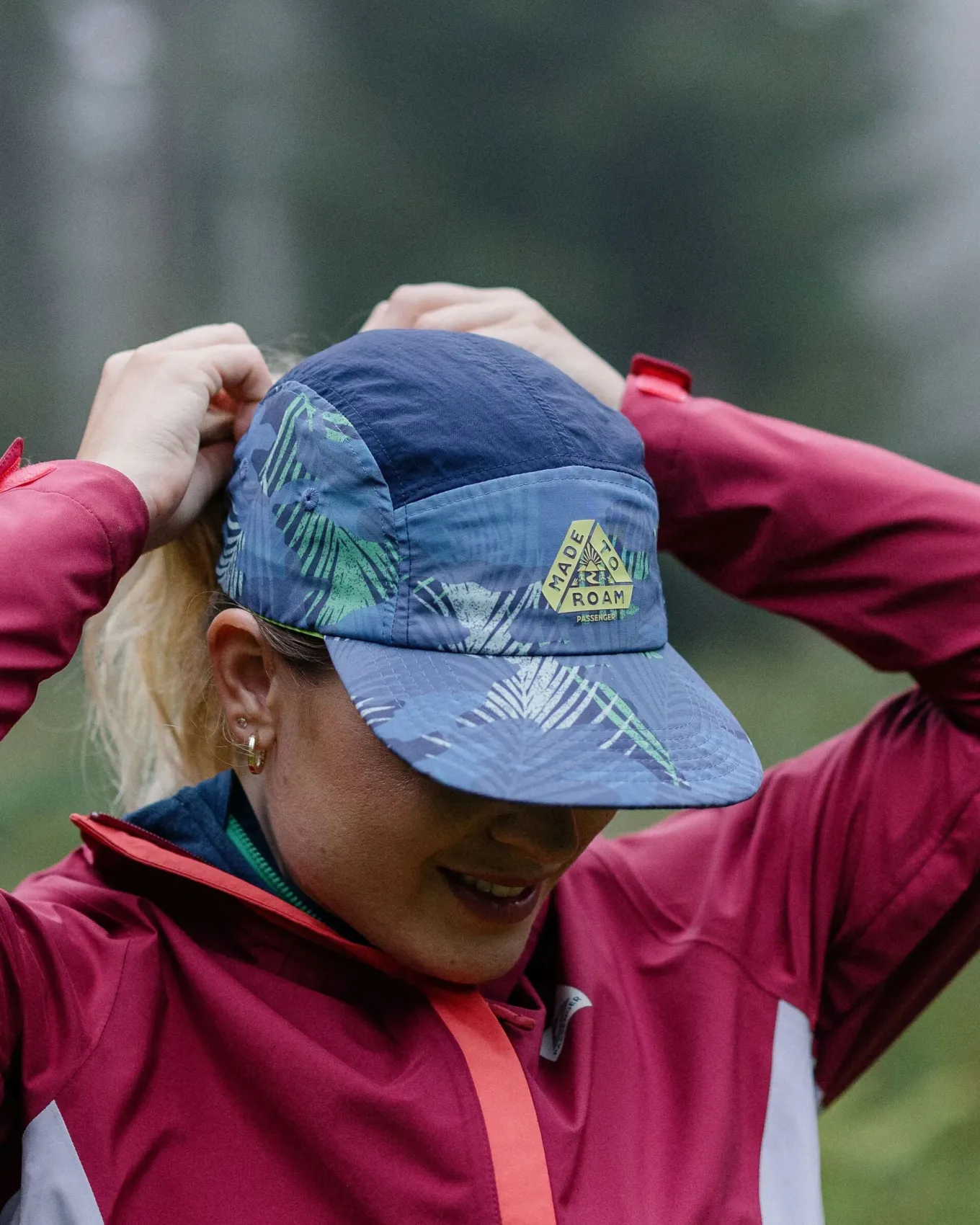 Emerge 5-Panel Trail Cap - Palm Camo Mondlicht