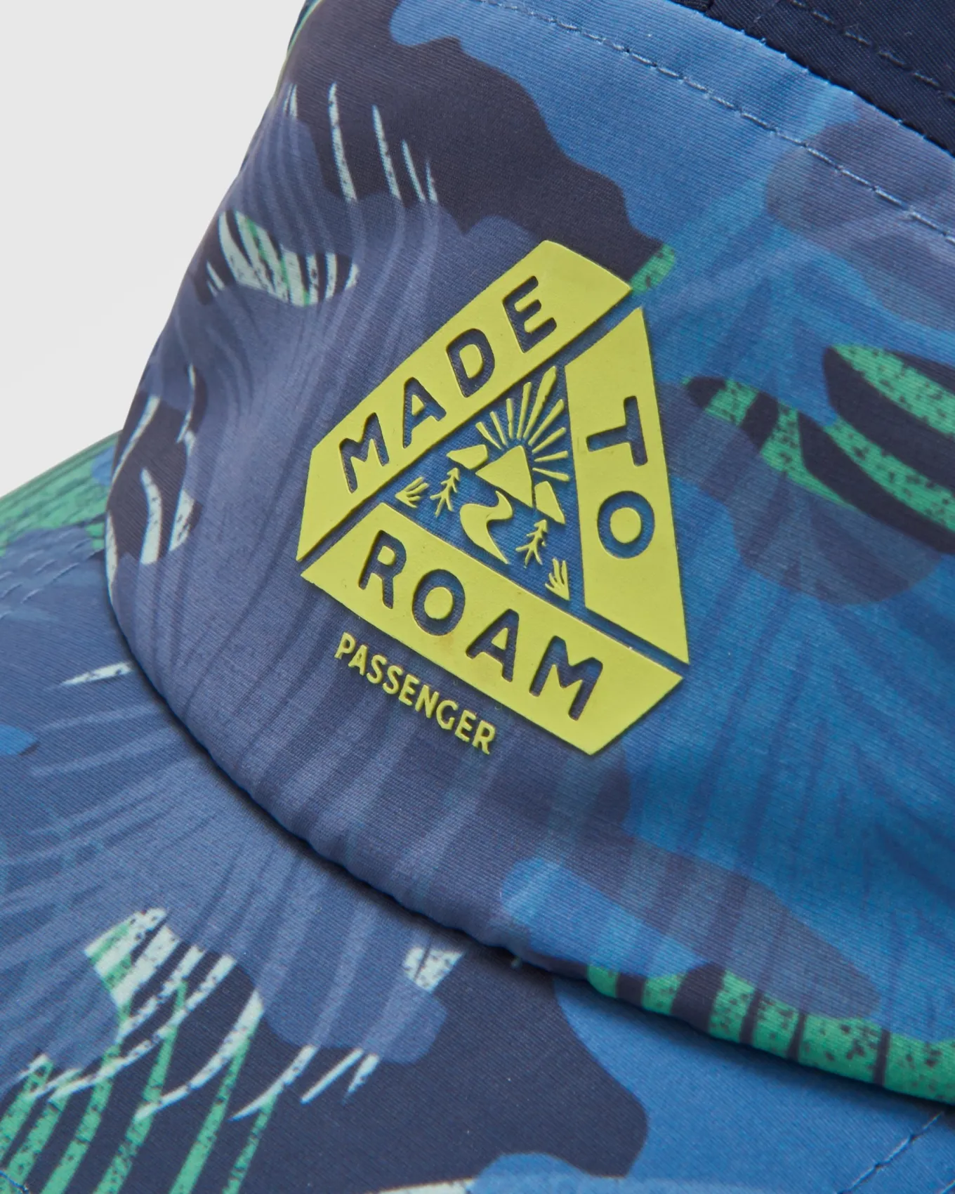 Emerge 5-Panel Trail Cap - Palm Camo Mondlicht