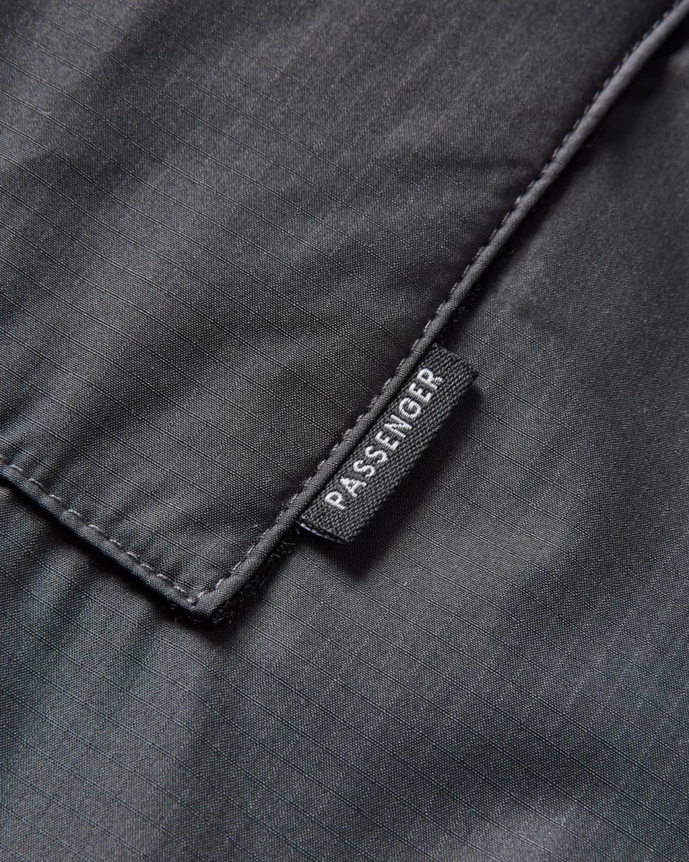 Escapism Recycelter Handtuchgefütterter Surf Poncho - Schwarz