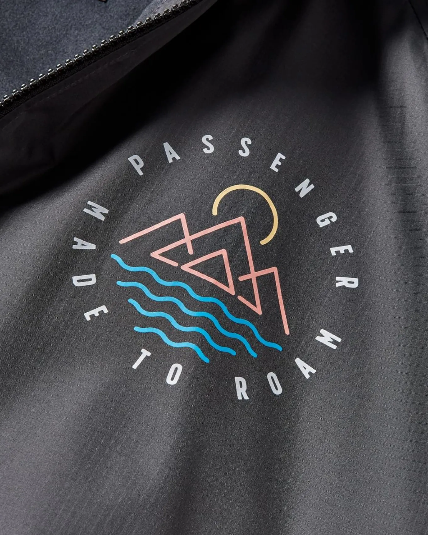 Escapism Recycelter Handtuchgefütterter Surf Poncho - Schwarz