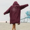 Escapism Recycelter Sherpa-gefütterter Surf Poncho - Windsor-Wein