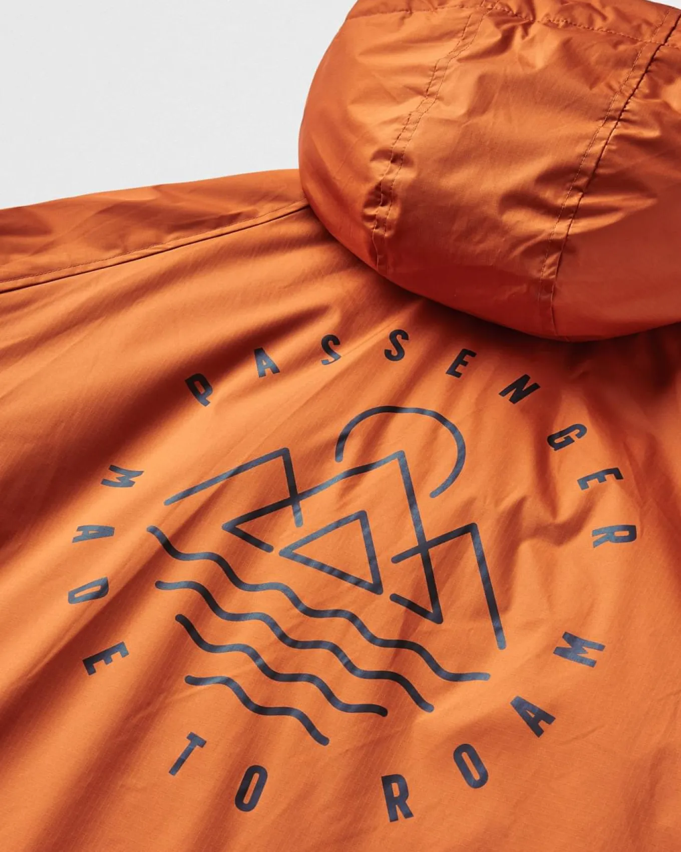 Escapism Recycelter Sherpa-gefütterter Surf Poncho - Rost