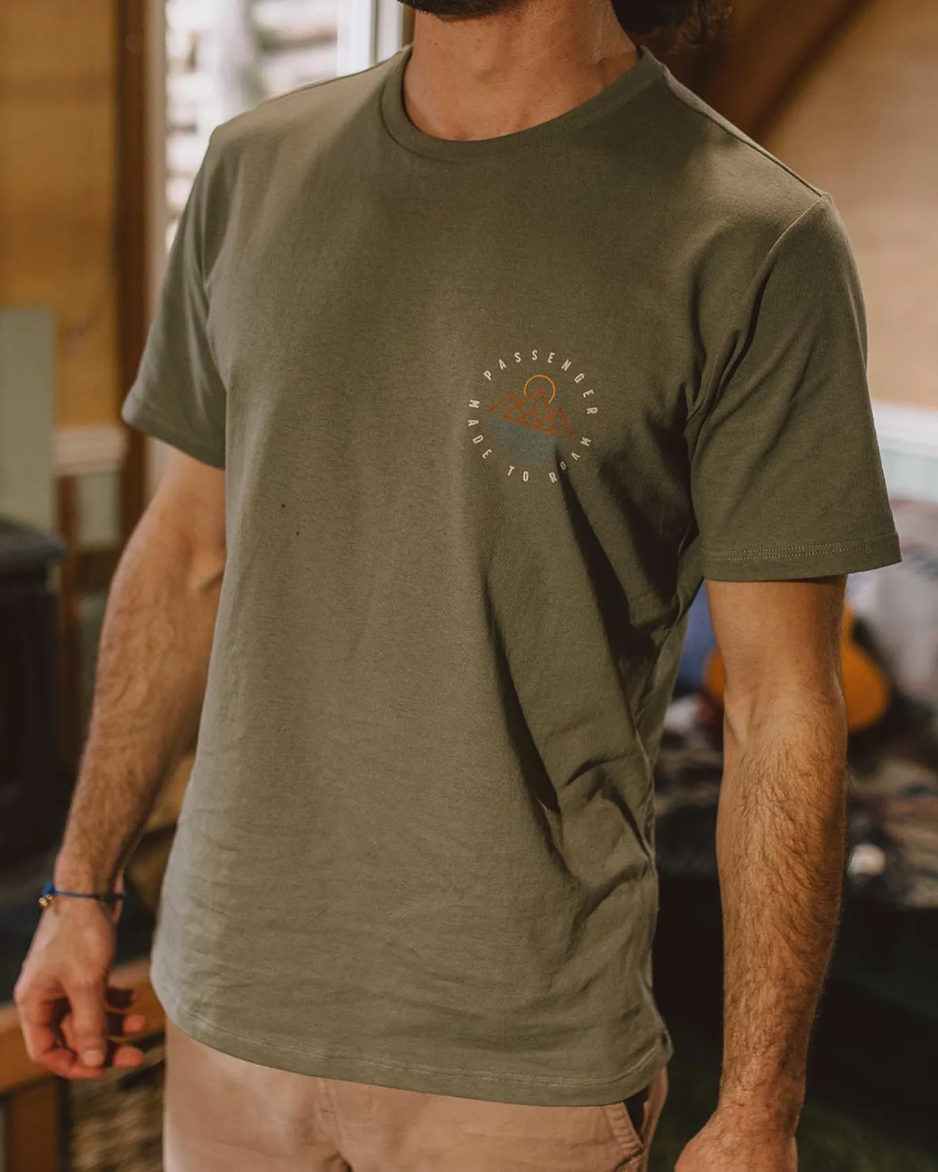 Escapism Recyceltes Baumwoll-T-Shirt - Staubige Olive