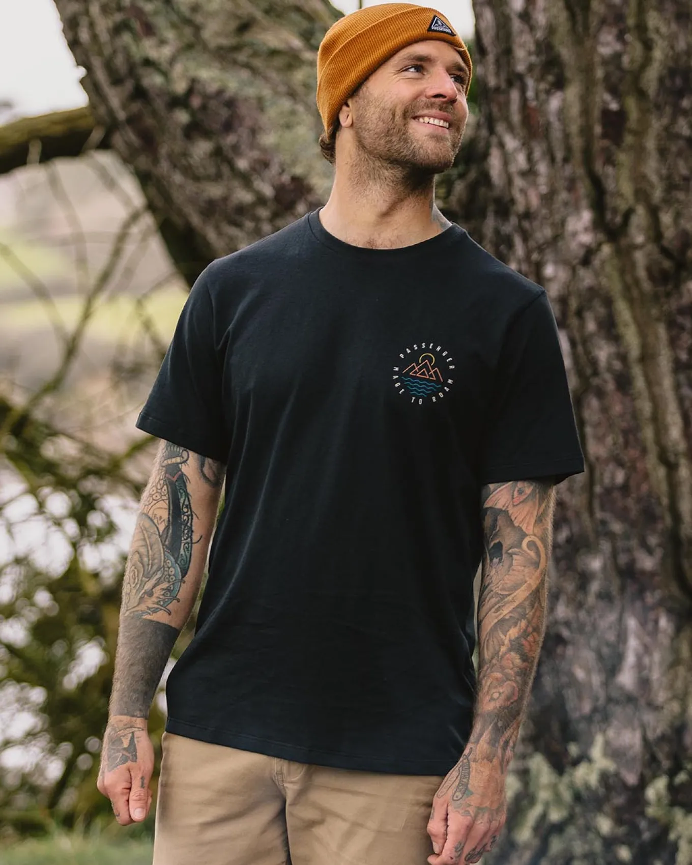 Escapism Recyceltes Baumwoll-T-Shirt - Schwarz