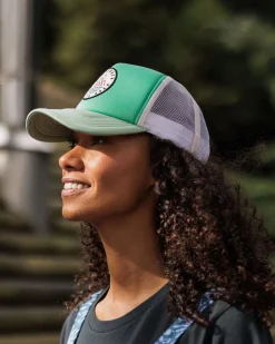 Escapism Trucker Cap - Grüne Feige