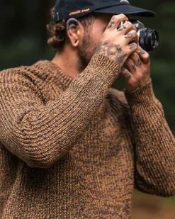 Fog Recycelter Gestrickter Pullover - Staubiges Ocker