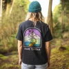 Friday Collective Recyceltes Baumwoll-T-Shirt - Schwarz