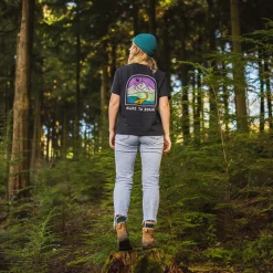 Friday Collective Recyceltes Baumwoll-T-Shirt - Schwarz