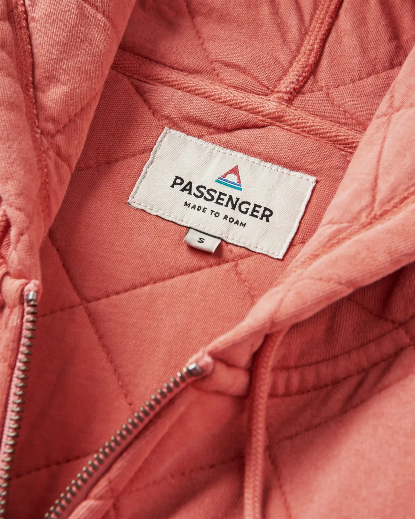 Getaway Recycelte Gesteppte Kapuzenjacke mit Reißverschluss - Gebranntes Orange