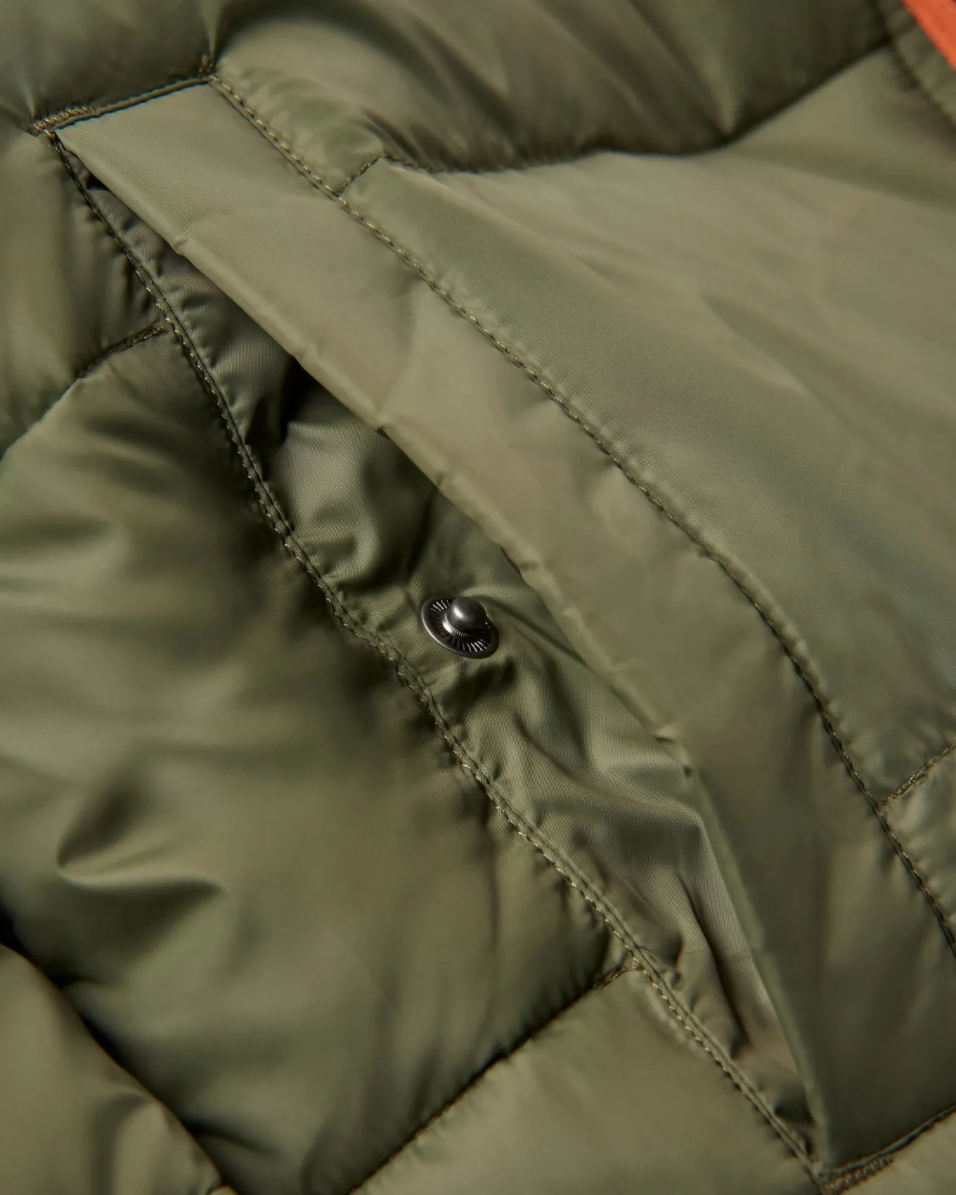 Inspire recycelte isolierte Jacke - Staubige Olive