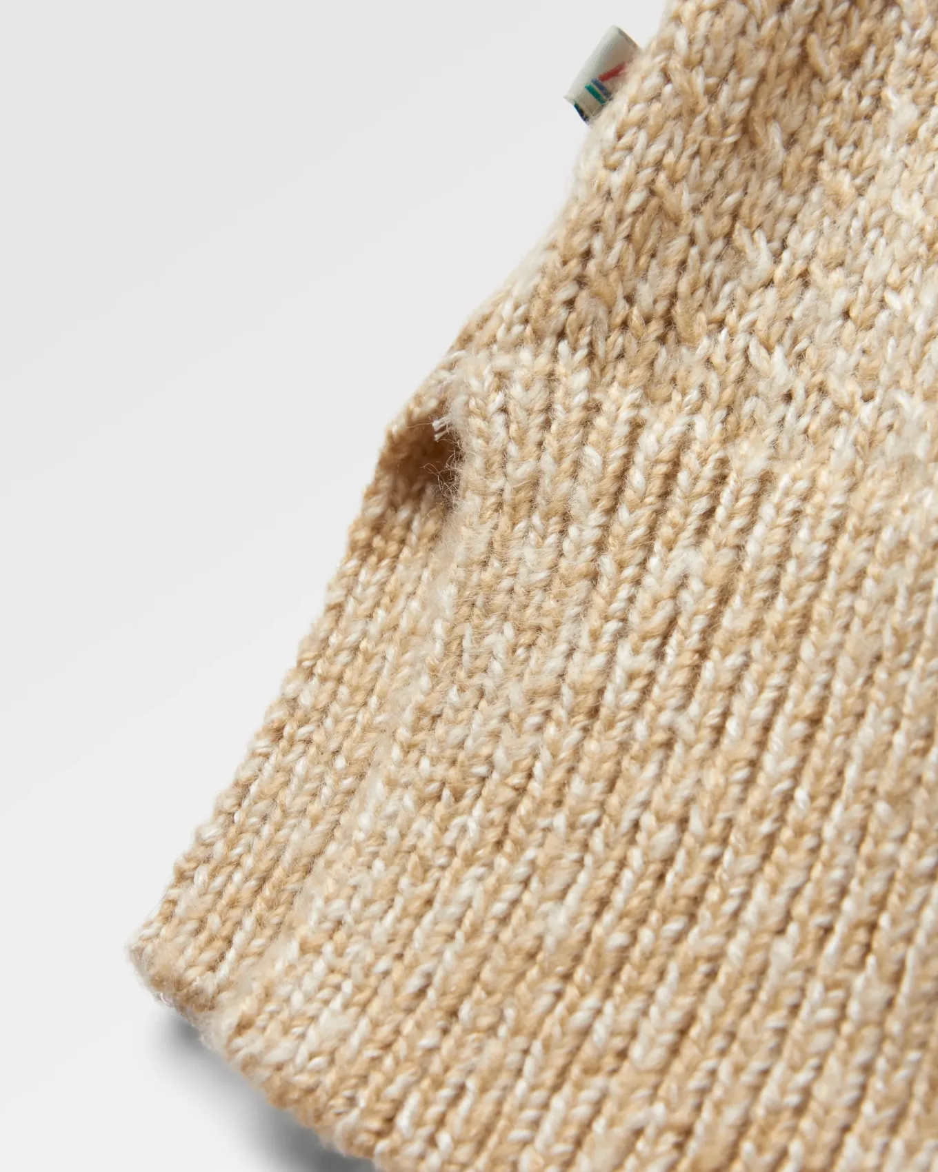 Juniper Recycelter Gestrickter Pullover - Biskuit