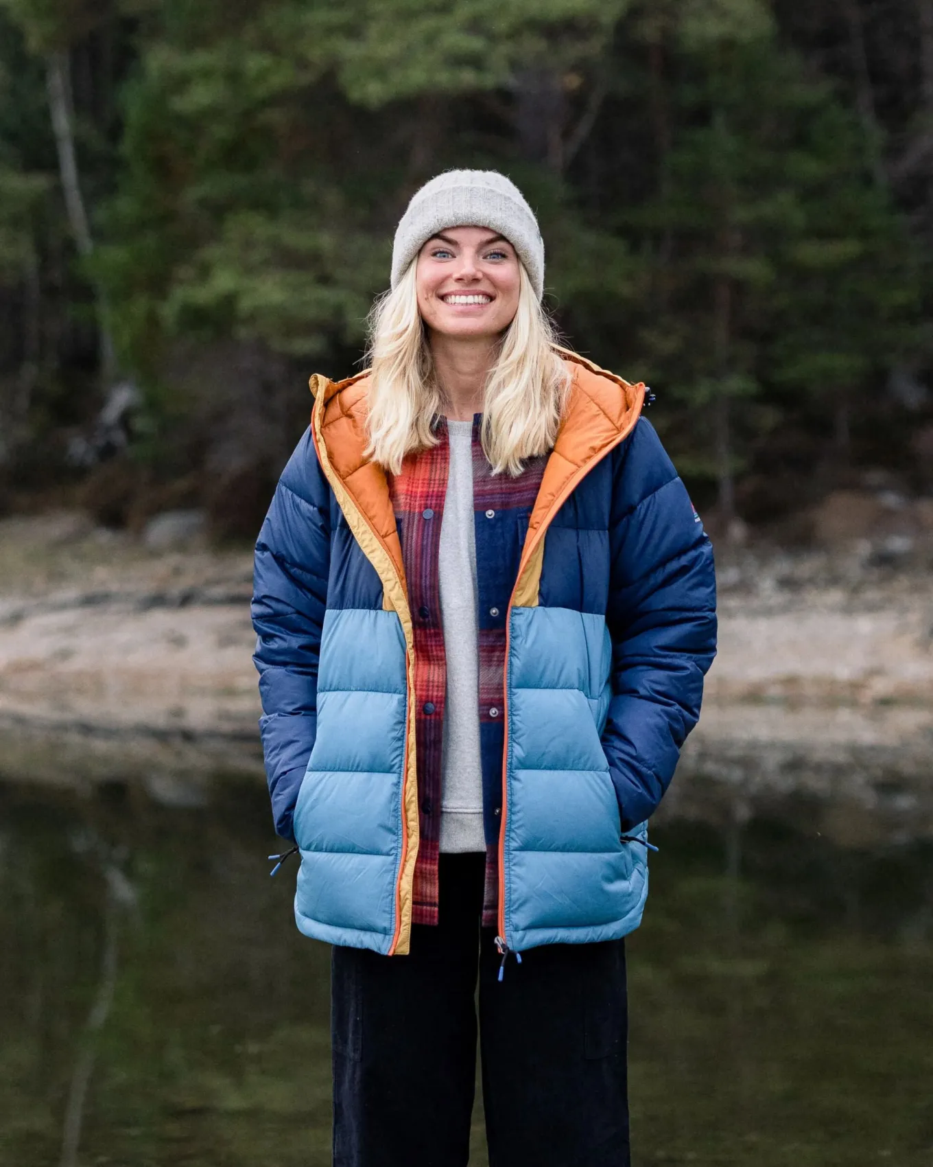 Kai Recycelte Isolierjacke - Tiefes Marineblau