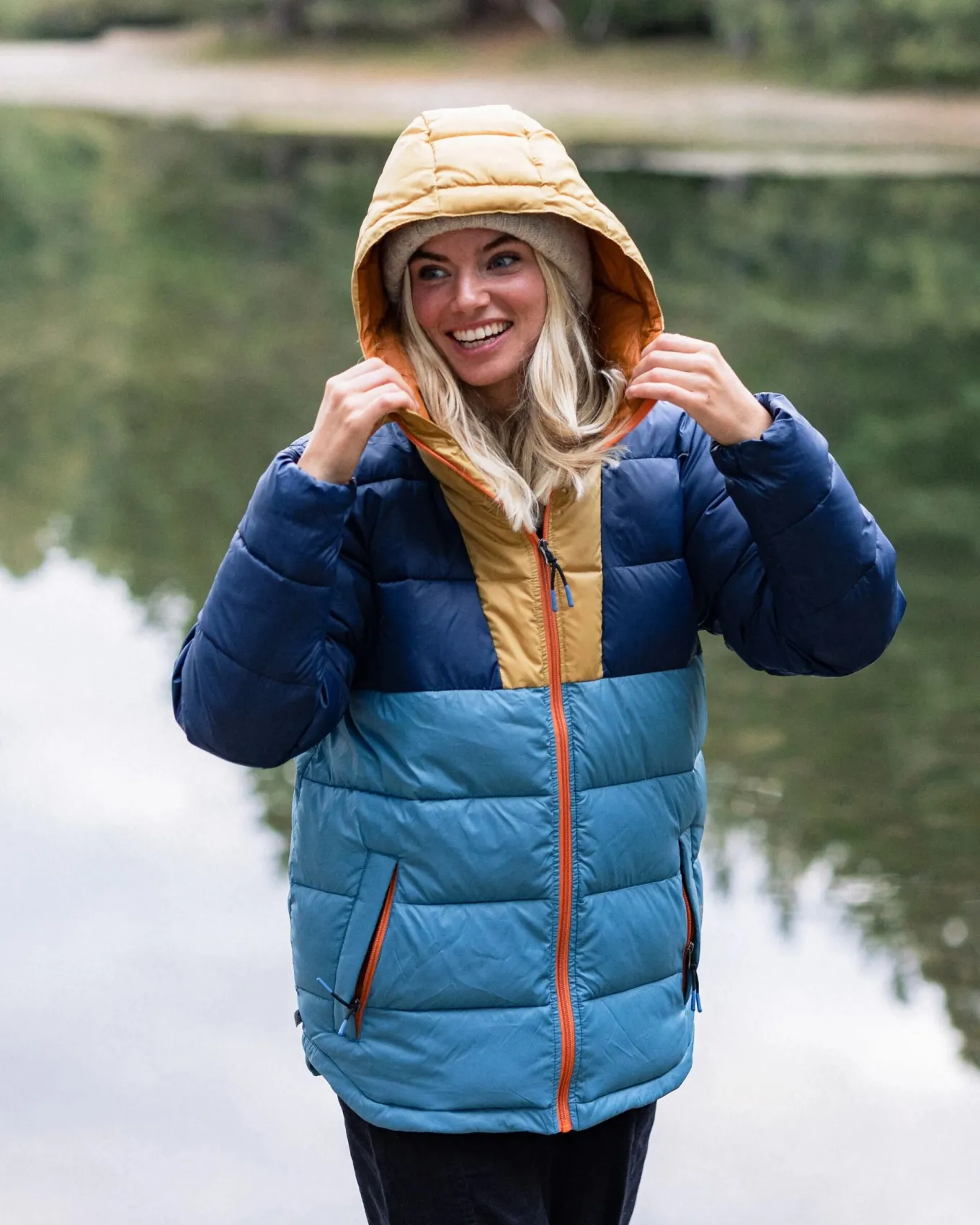 Kai Recycelte Isolierjacke - Tiefes Marineblau
