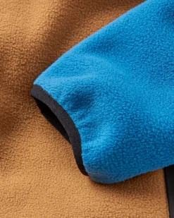 Loch Recyceltes Polarfleece mit Kapuze - Toffee/Blaustahl