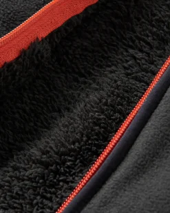 Loch Recyceltes Polarfleece mit Kapuze - Schwarz