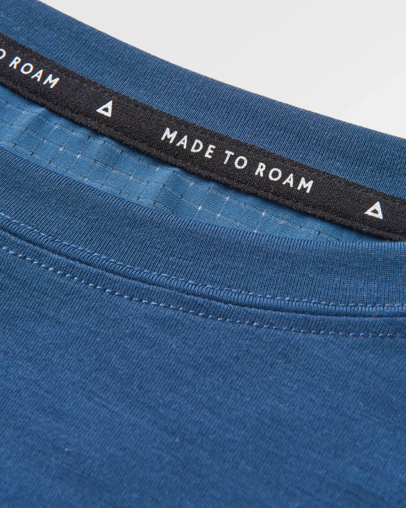 Lotus Recyceltes Aktives Langarm-Top - Dunkler Denim
