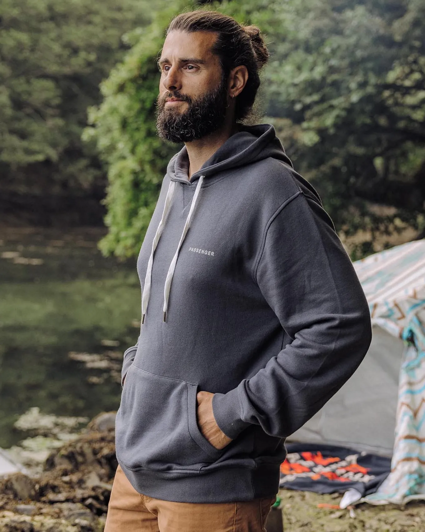 Made to Roam Recycelter Kapuzenpullover - Verblasstes Schwarz