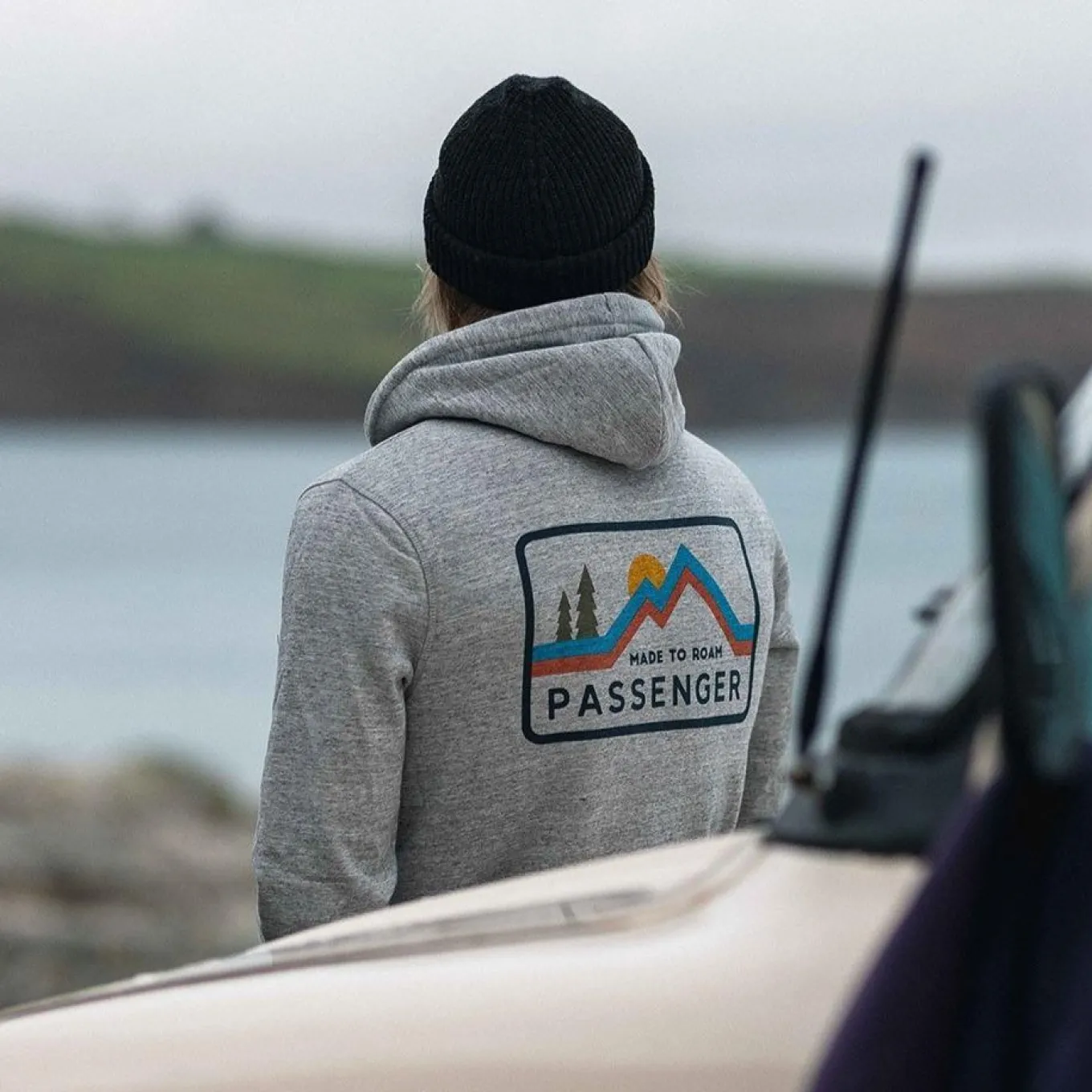 Made to Roam Recycelter Kapuzenpullover - Graumeliert