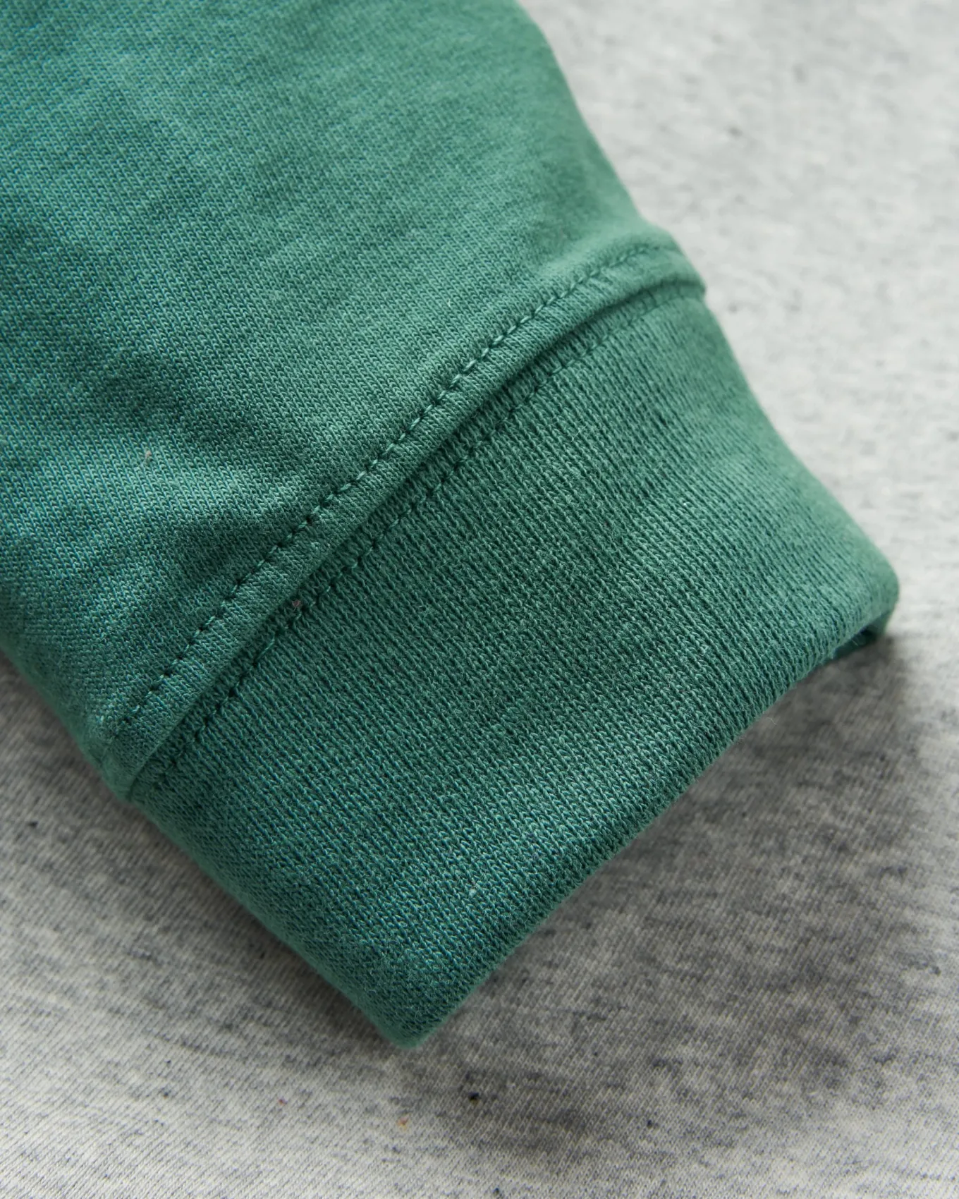 Made to Roam Recyceltes Langarmshirt - Graumeliert