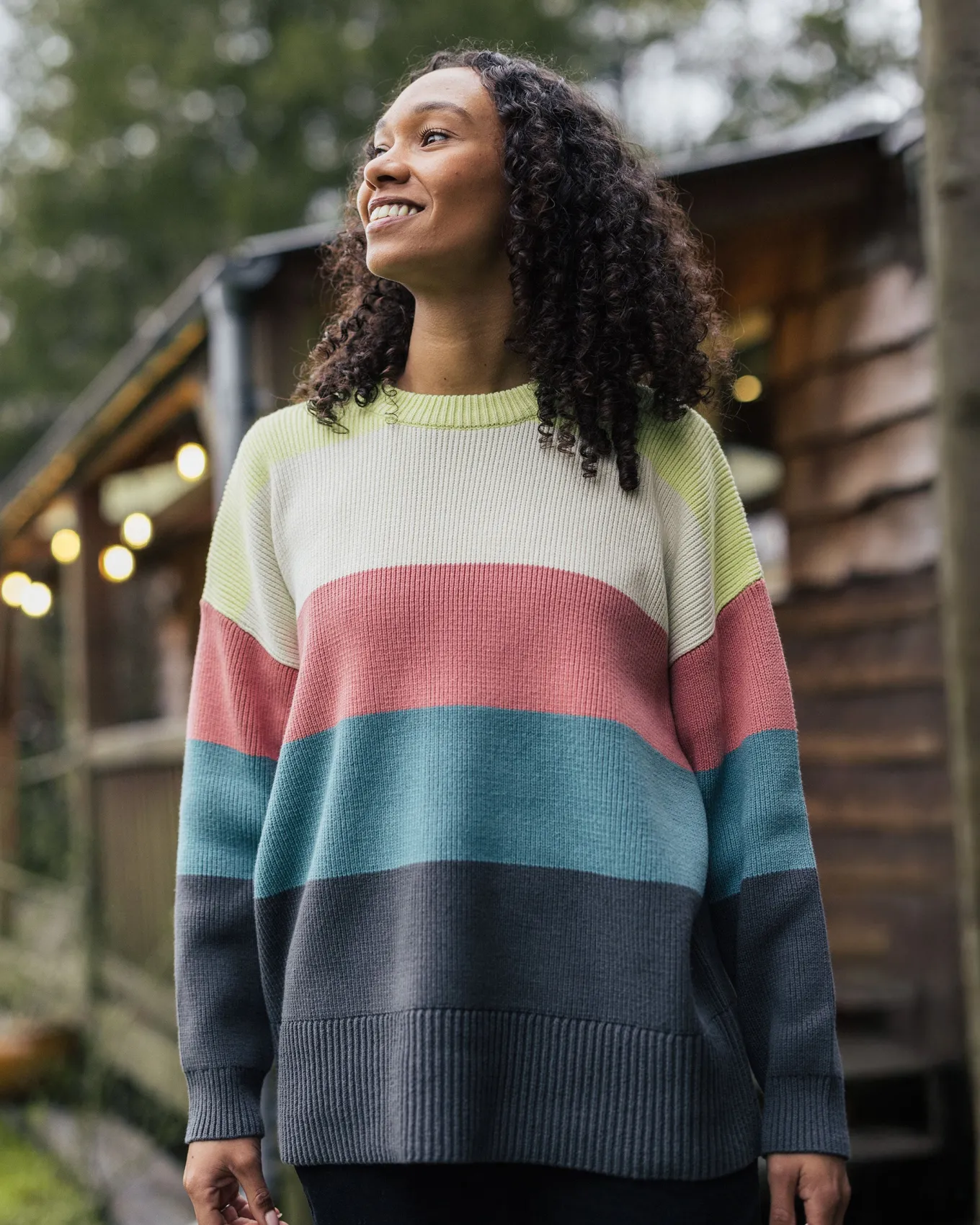 Moments Übergroßer Bio-Strickpullover - Limette Multi Streifen