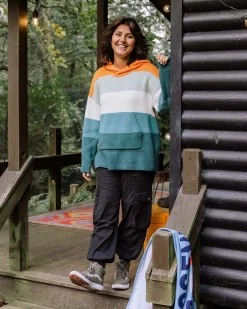 Moments Übergroßer Bio-Strickpullover mit Kapuze - Mehrfarbig gestreift