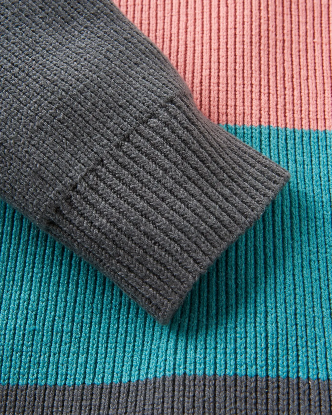 Moments Übergroßer Bio-Strickpullover - Limette Multi Streifen