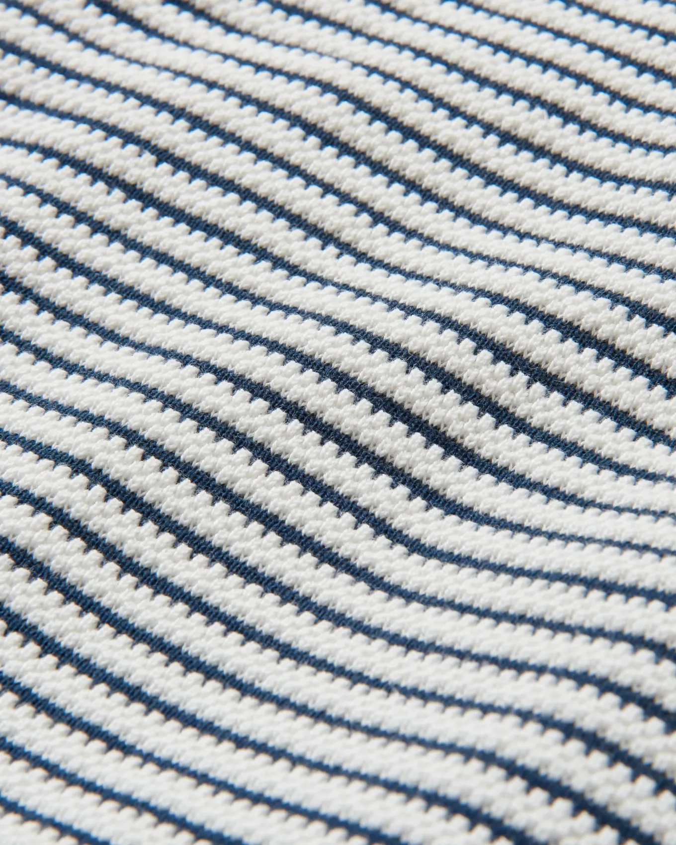 Muir Bio-Strickpullover - Off White Streifen