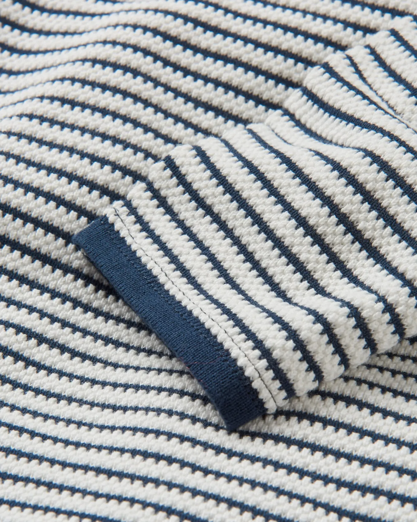 Muir Bio-Strickpullover - Off White Streifen