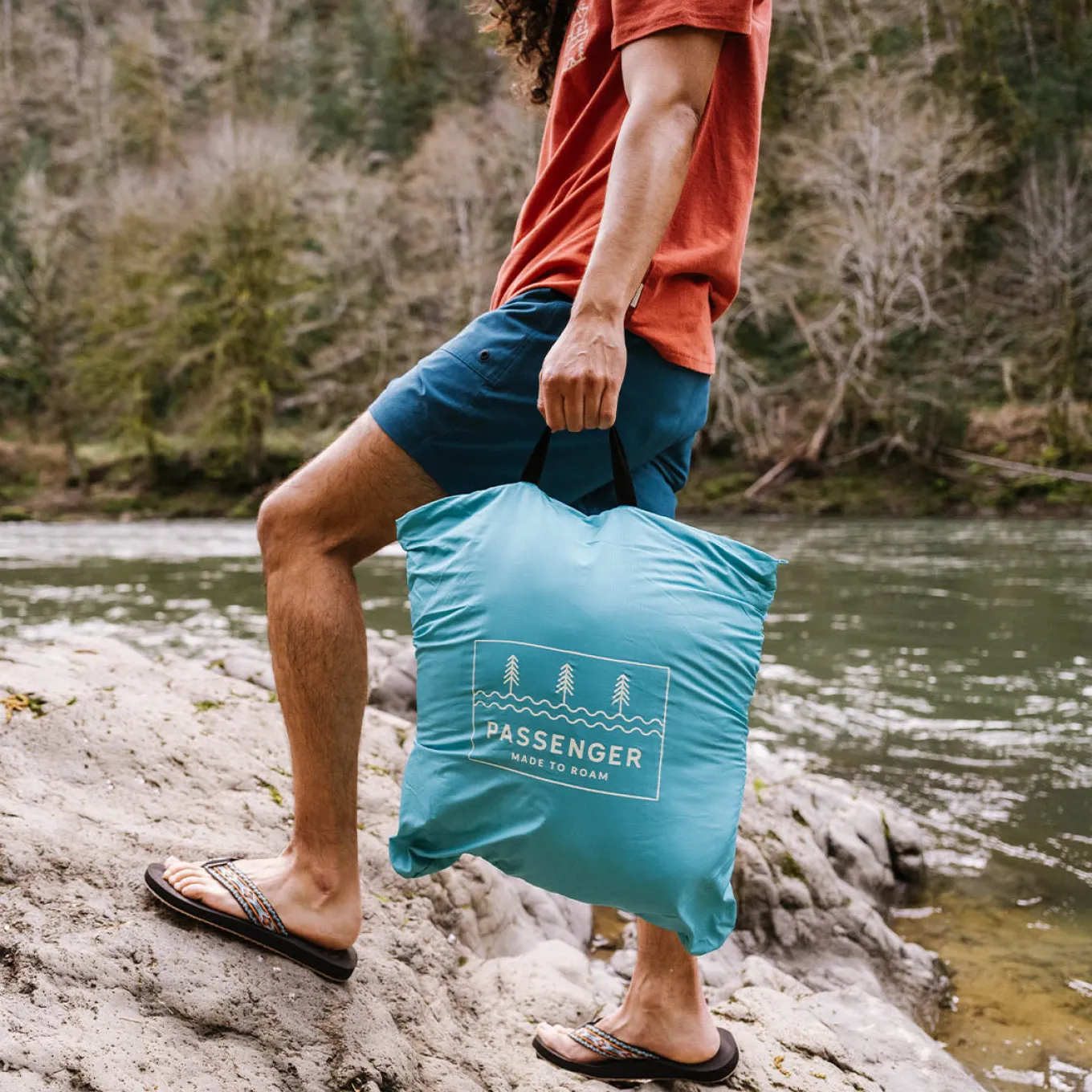 Nomadic Recycelte Sherpa Decke - Schwarz 'Nowhere Bound' Druck